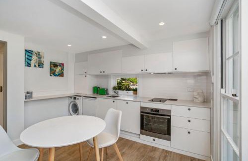 Mosman Apartment | Balmoral Cabana - large terrace & 150m to beach