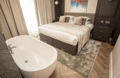 Dunmurry Hotel | Balmoral Hotel, Belfast