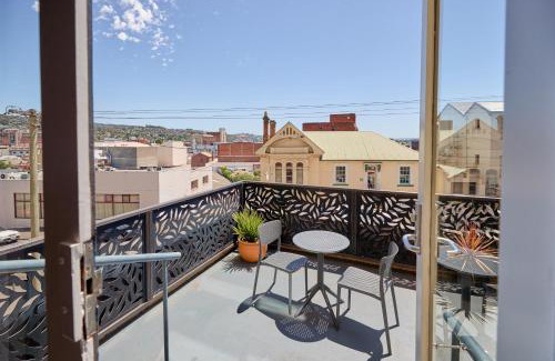 Launceston CBD Hotel | Balmoral On York