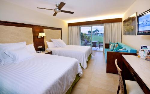 Playa Bibijagua Resort | Barceló Bávaro Palace All Inclusive