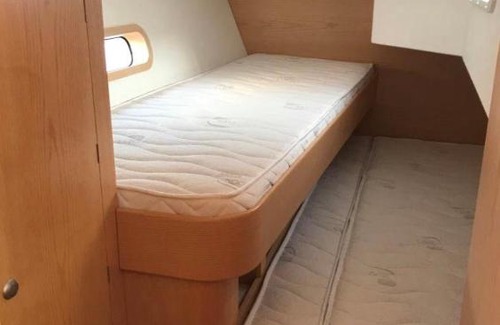 Santa Cruz de Tenerife Boat Rental | Barco Hotel no centro de Tenerife- Alugue a cabine
