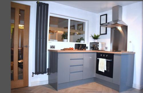City Centre House | Bard's Nest Scholars Cottage, Central Stratford, 5 mins walk to RSC