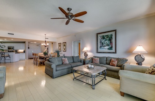 Arcadian Shores Condo | BARGAIN LUXURY! 40% OFF WEKKS OF 9/20-27 & 9/27-10/4: 1700D WK!