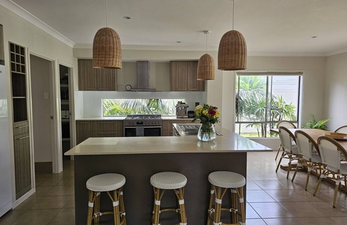 Kingscliff House | Barrels @ Salt Village Kingscliff