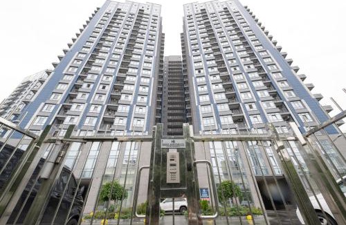 Pechers'kyi District Apartment | BASIS APARTMENTS - Adults Only
