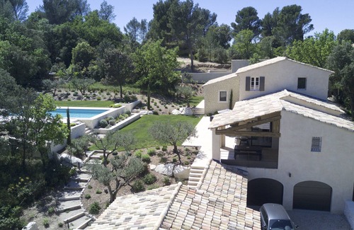 Eyragues Villa | Bastide provençale 12 pers with swimming pool, 2 steps from Saint-Rémy-de-Pce