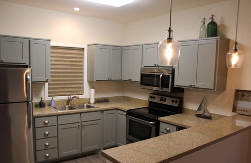 Port Isabel House | BAY FRONT HOME, minutes away from SPI, in a gated Subd. The Perfect Stay!