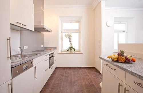 Altstadt Sudwest Hotel | Bayerischer Hof