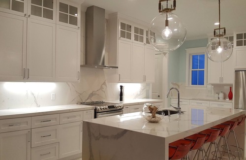 Red Fish Cove House | BAYFRONT! HOT TUB! ELEVATOR! FIRE PIT! POINTE WEST RESORT: A Bit of Heaven
