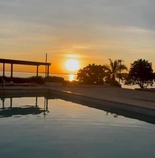 Portmore Apartment | Bayfront Luxury beachfront escape with Pool in Portmore Book Now