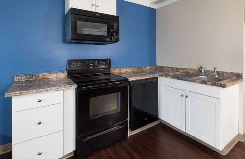 Bay City Hotel | Baymont by Wyndham Bay City