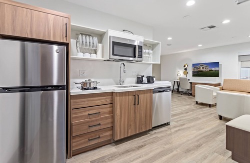 Beaumont Hotel | Baymont by Wyndham Beaumont