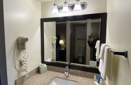 Amistad National Recreational Area Hotel | Baymont by Wyndham Del Rio