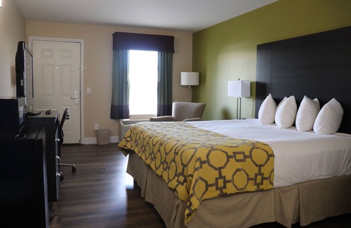 Florence Hotel | Baymont by Wyndham Florence/Muscle Shoals