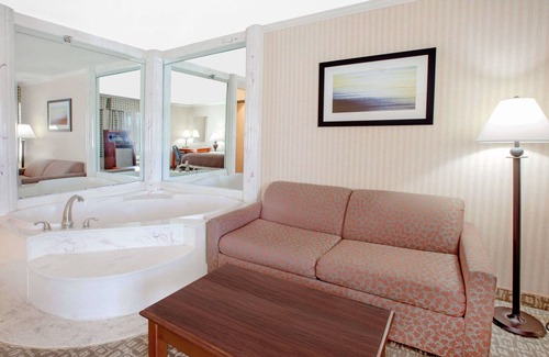 Jackson Hotel | Baymont by Wyndham Jackson