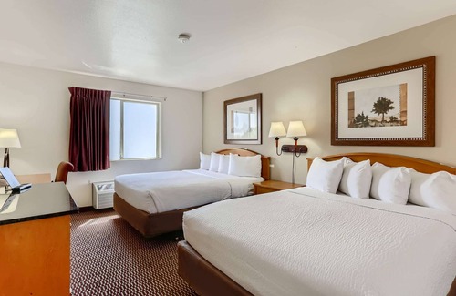 Loveland Hotel | Baymont by Wyndham Loveland/Fort Collins Area