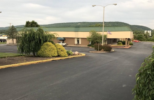 Milesburg Hotel | Baymont by Wyndham Milesburg