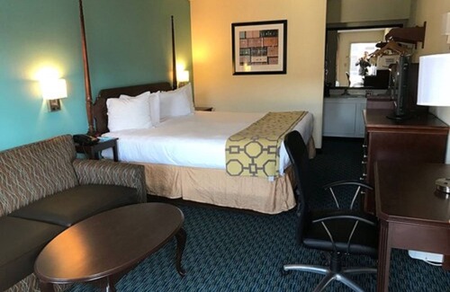 Florence Hotel | Baymont Inn & Suites Florence by Wyndham