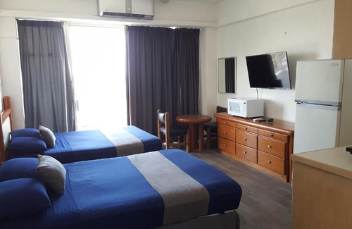 Punta Cancun Apartment | Beach Condo. Heart of The Hotel Zone, Cancun