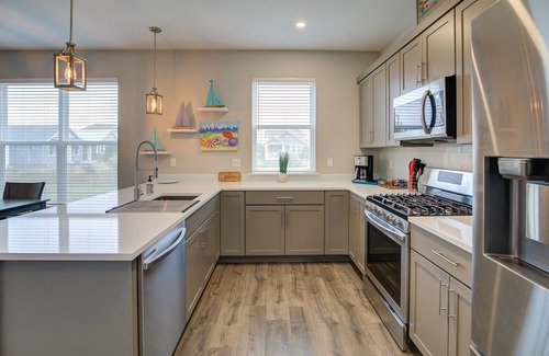 Ocean Shores House | Beach Fun - Oyhut Bay Seaside Village