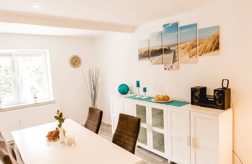 Wremen House | Beach haven Alexander, a few minutes to the beach, great terrace landscape