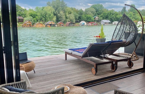 Cukarica Boat Rental | Beach House Belgrade