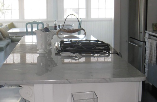 Waveland House | BEACH HOUSE only steps away from the beach.