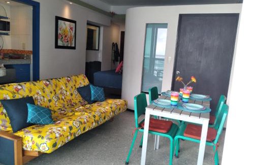 Punta Cancun Apartment | Beachfront 1 bedroom condo in club zone