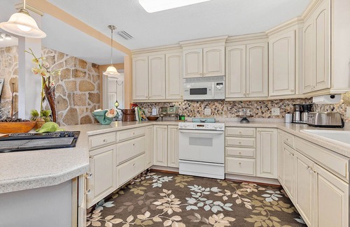 Palm Coast House | Beachfront 2 Apartments 1 House Nature all around, just 25 steps to Ocean water