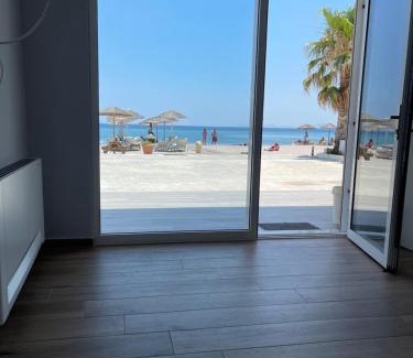 Kardamena House | Beachfront Bliss
