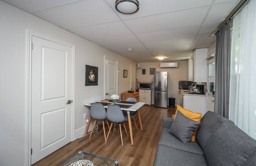 Wasaga Beach Cottage | beachfront