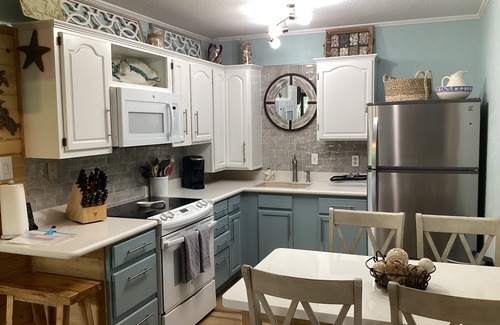 South Padre Island Condo | BEACHFRONT COMPLEX-1st FLOOR & FULLY RENOVATED!