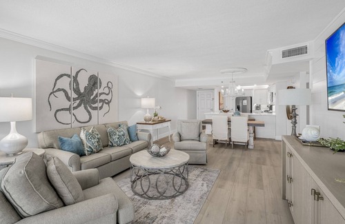 Sandestin Condo | Beachfront Coastal Luxury ~ Two Masters ~ Newly Renovated ~ Private Balcony