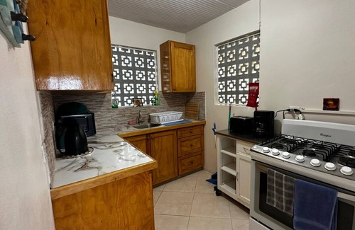 Hill Crest Cottage | Beachfront cottage with air conditioning and stunning views of Bathsheba