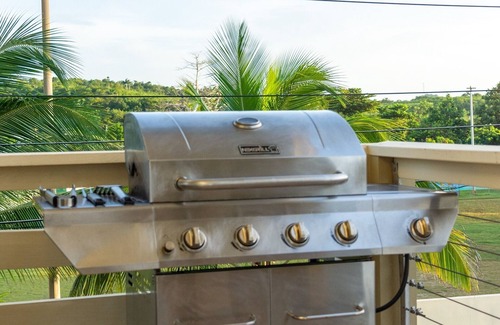 Rio Grande House | ★ Beachfront ★ Infinity Pool ★ Gated Parking★ Bedroom AC ★ Free Laundry & WiFi ★