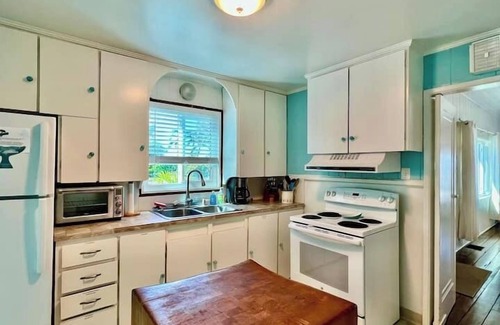 Pass-a-Grille House | Beachfront-Quaint Beachfront House- Pass a Grille