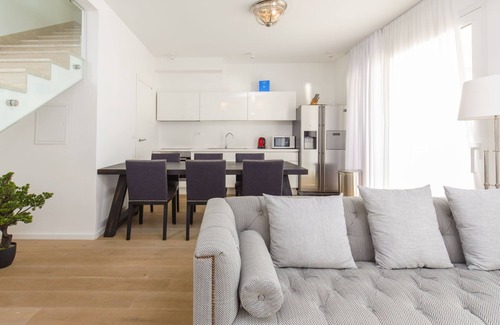 Trogir Villa | Beachfront Villa Deep Blue with Pool II