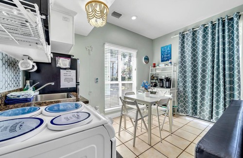 Crystal Beach Cottage | Beachside Breeze Cottage~Location! Crystal Beach, Destin~Steps to Beach & Pool