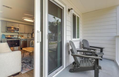 Fort Morgan Apartment | Beachy Gulf Shores Condo with Pool, Walk to Shore!