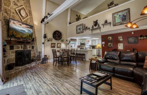 Chalet Village House | Bearadise - Sleeps 11 with a game room and resort amenities near Ober Gatlinburg