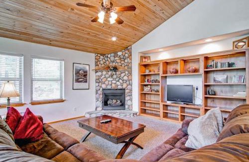 Yosemite West House | Bears Den & Little Bear