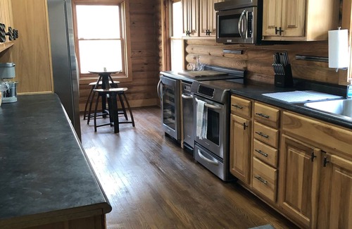Statesville House | Beau’s Retreat at RedWood Farm bring your horses!