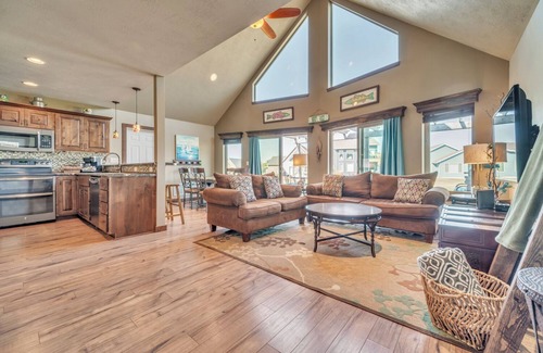 Arnolds Park Cabin | Beautiful 1500+ sq ft cabin with outdoor pool just steps off the patio