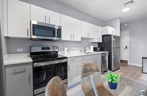 Everett Apartment | Beautiful 1BR Near Encore Boston 3775