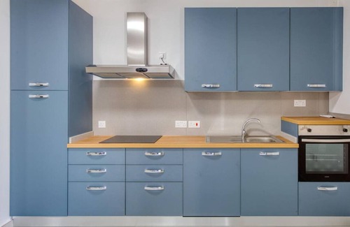 Mellieha Apartment | Beautiful 3BR Apt with Balcony & Roof Pool Access