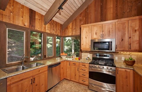 Snowmass Village House | Beautiful 6BR house on Snowmass mountain w easy access to ski in and out