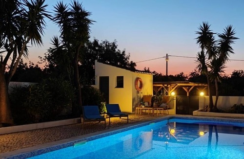Olhao Villa | Beautiful 8 person luxury villa with a large private swimming pool