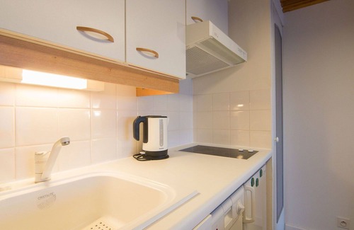 Morbihan Apartment | Beautiful apartment for 4 people with pool, WIFI, TV and balcony