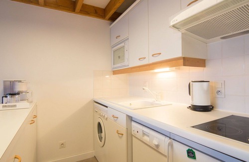 Morbihan Apartment | Beautiful apartment for 4 people with pool, WIFI, TV and balcony