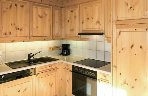 Laax Apartment | Beautiful apartment for 3 people with WIFI, TV, balcony, panoramic view and parking
